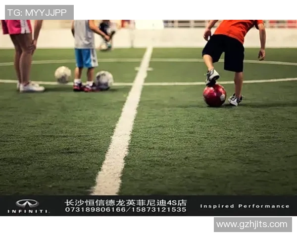 足球明星倾尽所有回馈母亲感人故事揭示亲情与财富的真谛